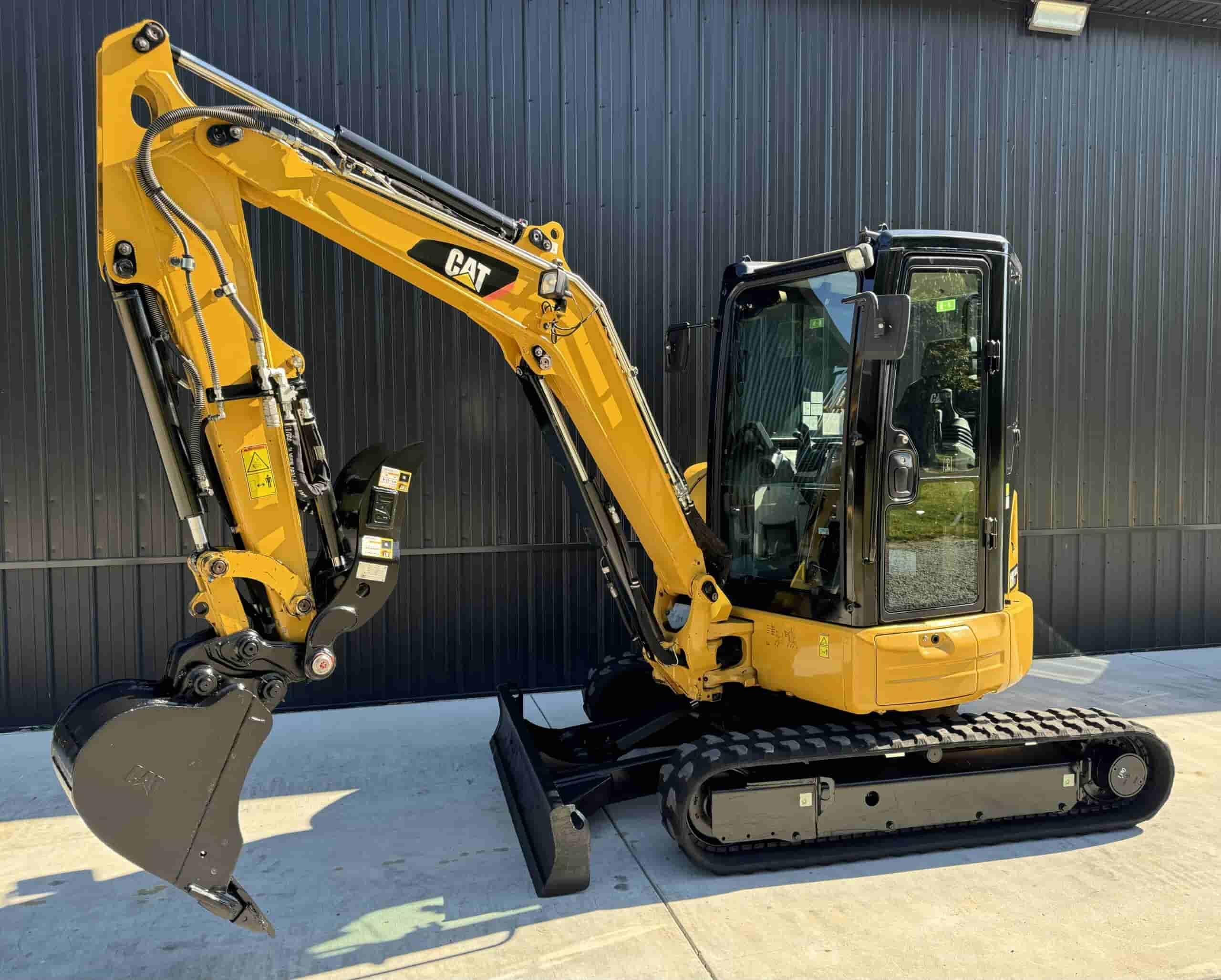 2018 CAT 303.5E2
